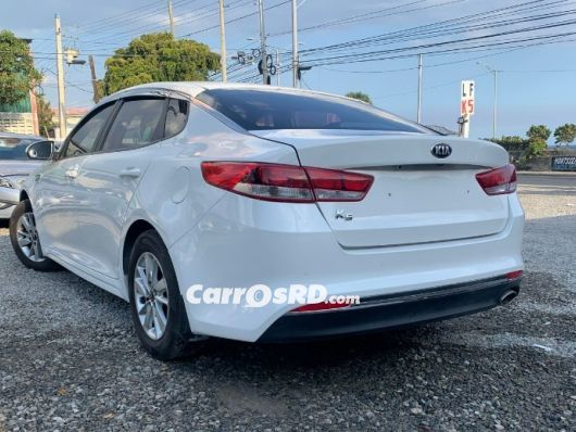 Kia K5 Carros en venta