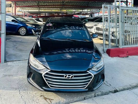 Hyundai Elantra SE