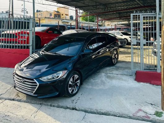 Hyundai Elantra SE