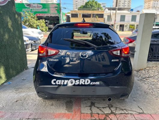 Mazda Demio Hatchback en venta