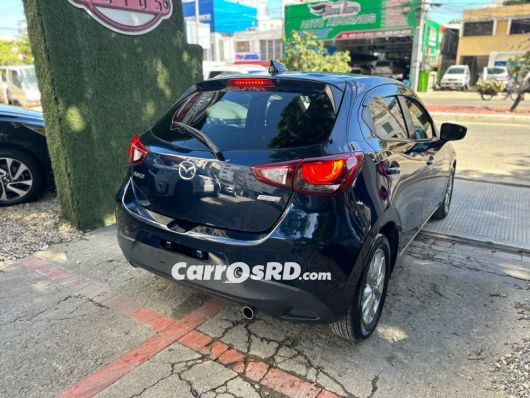 Mazda Demio Hatchback en venta