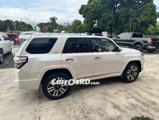 Toyota 4Runner Jeepeta en venta