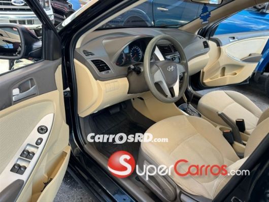 Hyundai Accent Carros en venta