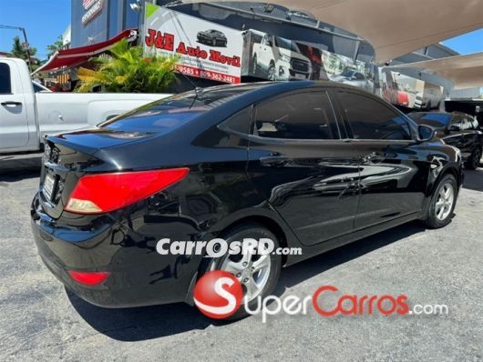 Hyundai Accent Carros en venta