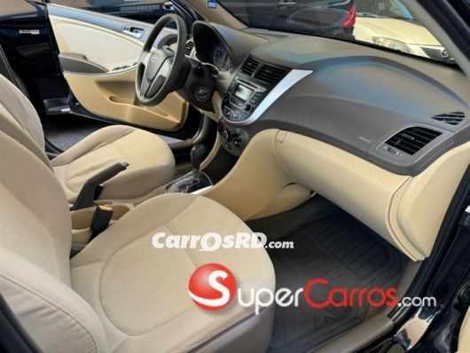 Hyundai Accent Carros en venta