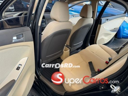Hyundai Accent Carros en venta