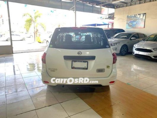 Nissan AD Carros en venta