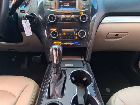 Ford Explorer XL