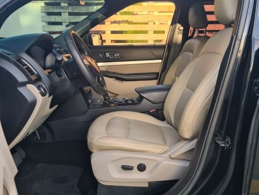 Ford Explorer XL