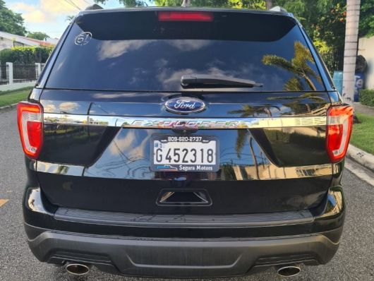 Ford Explorer XL