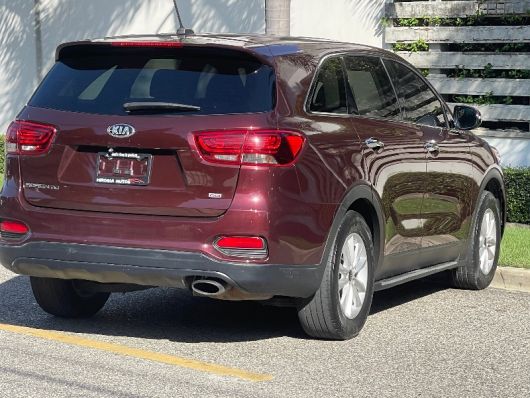 Kia Sorento LX