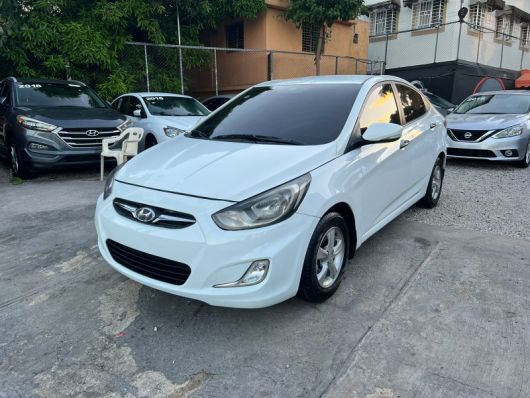 Hyundai Accent Básico