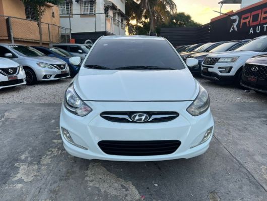 Hyundai Accent Básico