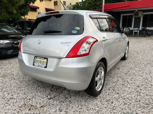 Suzuki Swift Básico