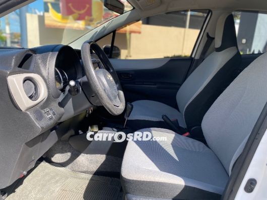 Toyota Vitz Hatchback en venta