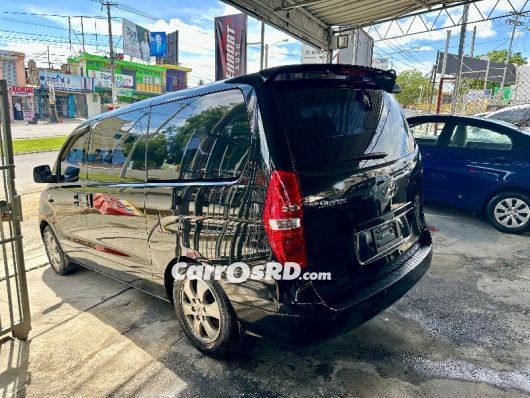 Hyundai Grand Starex Minivan en venta