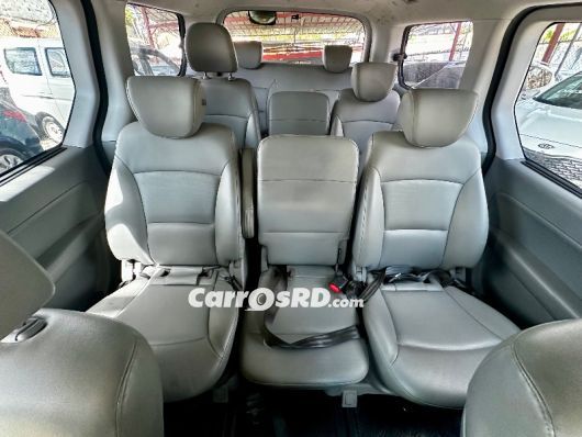 Hyundai Grand Starex Minivan en venta