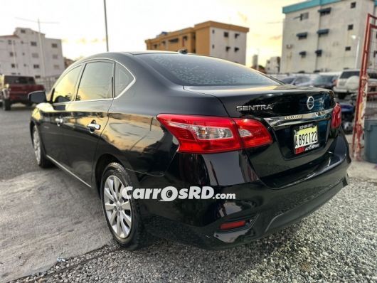 Nissan Sentra Carros en venta