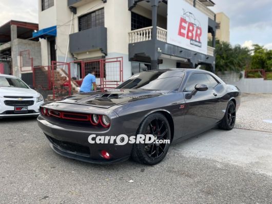 Dodge Challenger Carros en venta