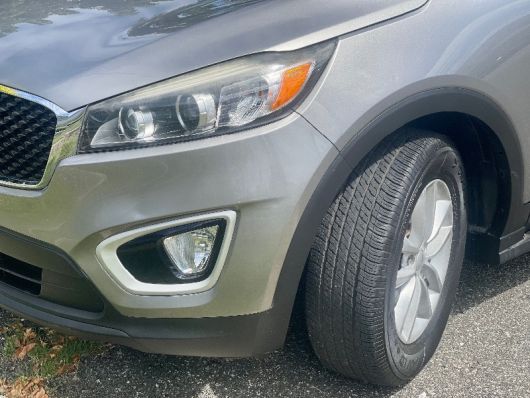 Kia Sorento LX