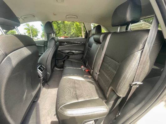 Kia Sorento LX