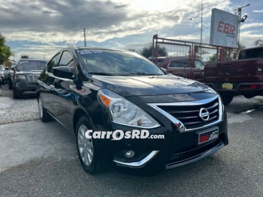 Nissan Versa Carros en venta