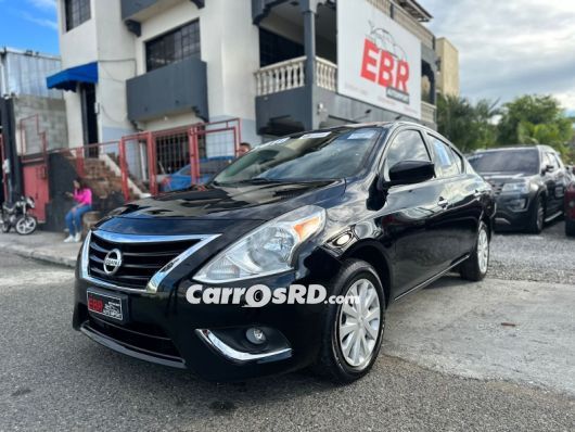 Nissan Versa Carros en venta