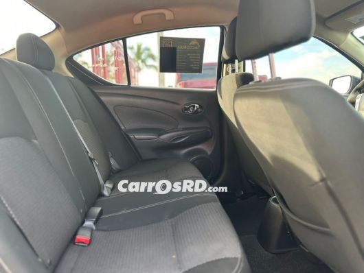 Nissan Versa Carros en venta