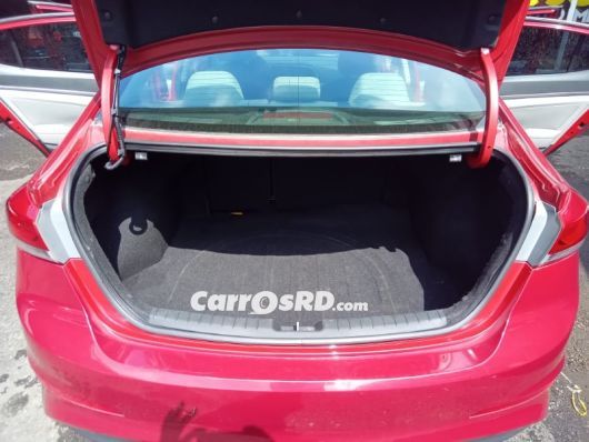 Hyundai Elantra Carros en venta