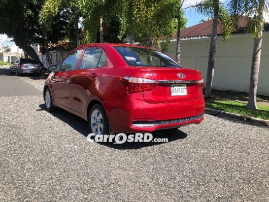 Hyundai Grand i10 Carros en venta