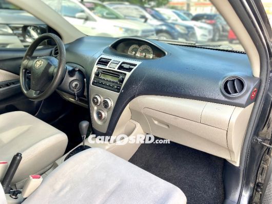 Toyota Yaris Carros en venta