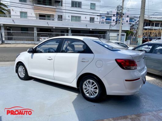 Kia Soluto Basico