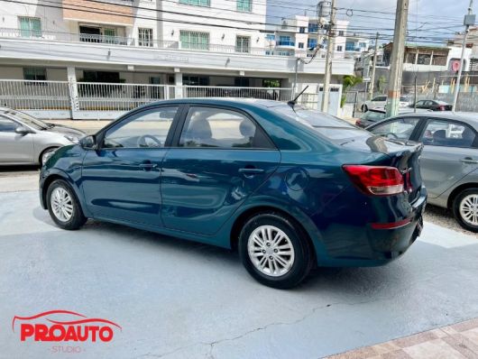 Kia Soluto Basico