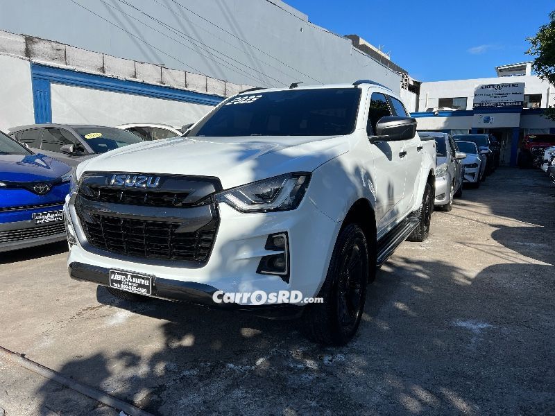 Isuzu