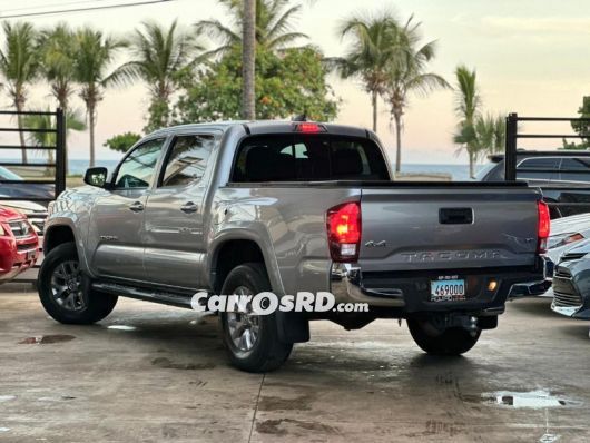 Toyota Tacoma Camioneta en venta