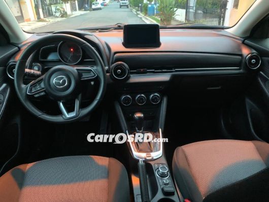 Mazda Demio Hatchback en venta