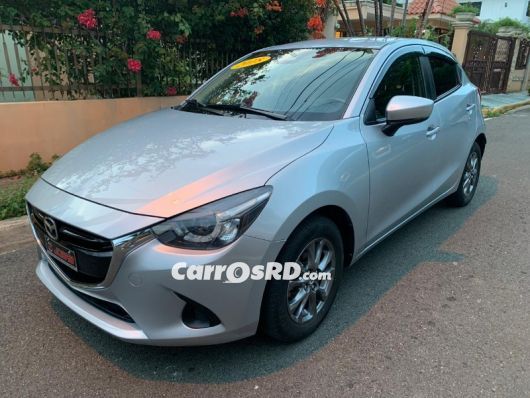 Mazda Demio Hatchback en venta