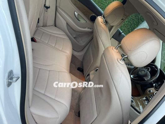 Mercedes-Benz Clase C Carros en venta