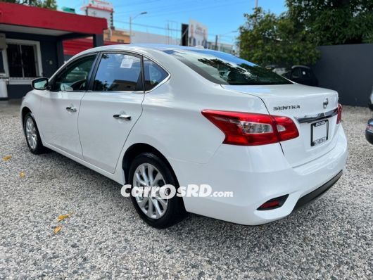 Nissan Sentra Carros en venta