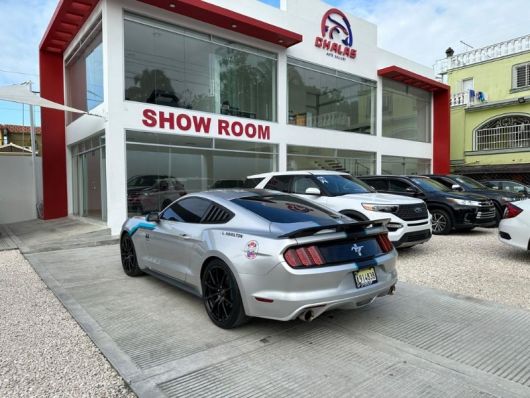 Ford Mustang Premium PKG