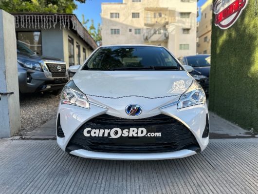 Toyota Vitz Carros en venta