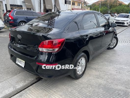 Kia Soluto Carros en venta