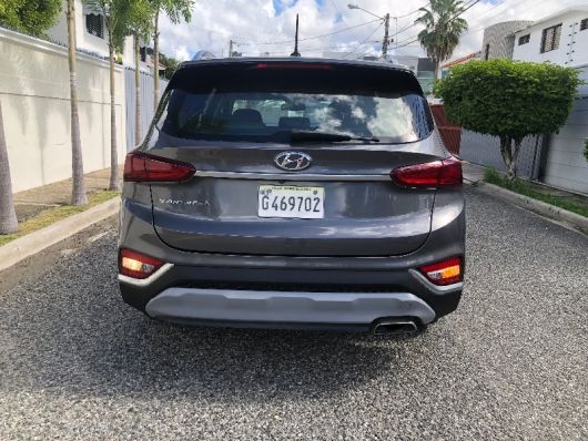 Hyundai Santa Fe SE