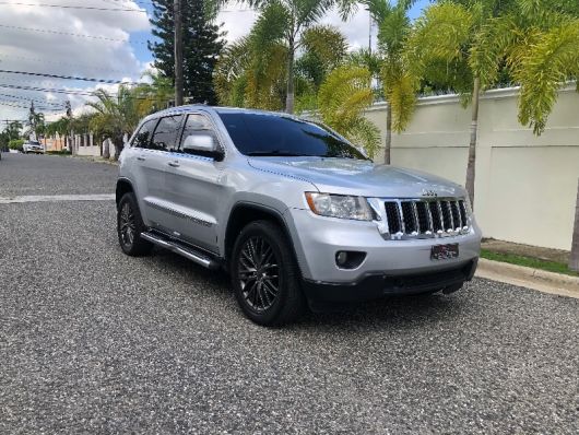 Jeep Grand Cherokee Laredo