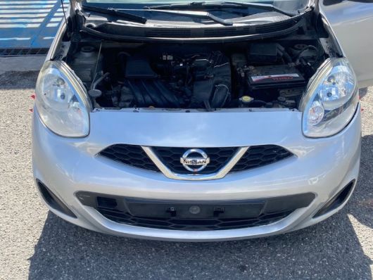 Nissan March Básico