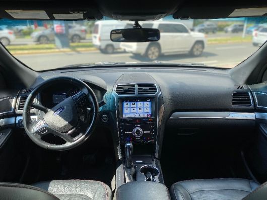 Ford Explorer Sport