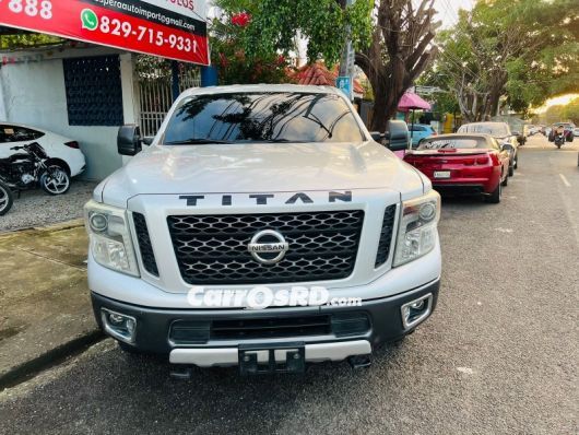 Nissan Titan Camioneta en venta
