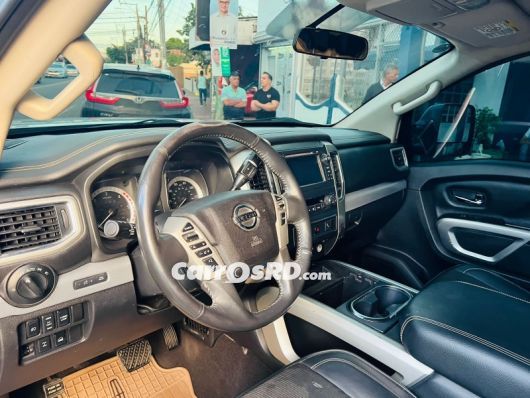 Nissan Titan Camioneta en venta