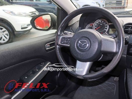 Mazda Demio Hatchback en venta