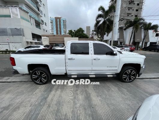 Chevrolet Silverado Camioneta en venta